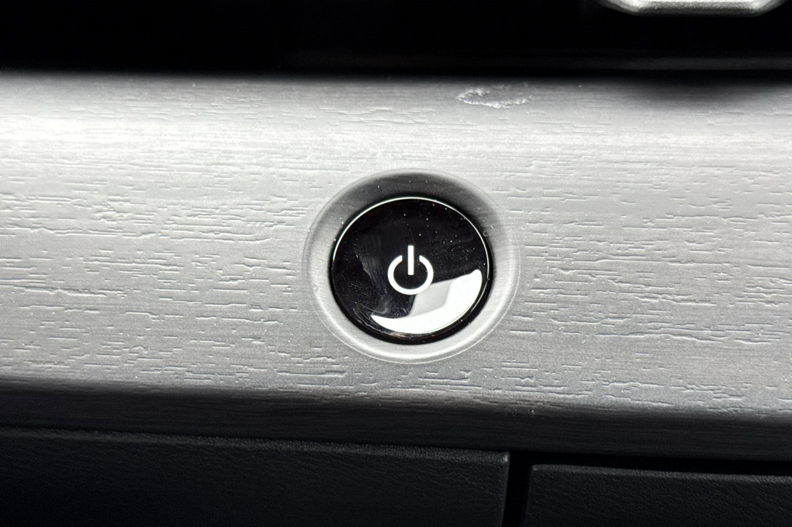 Certified 2023 Nissan Ariya ENGAGE e-4ORCE image 26