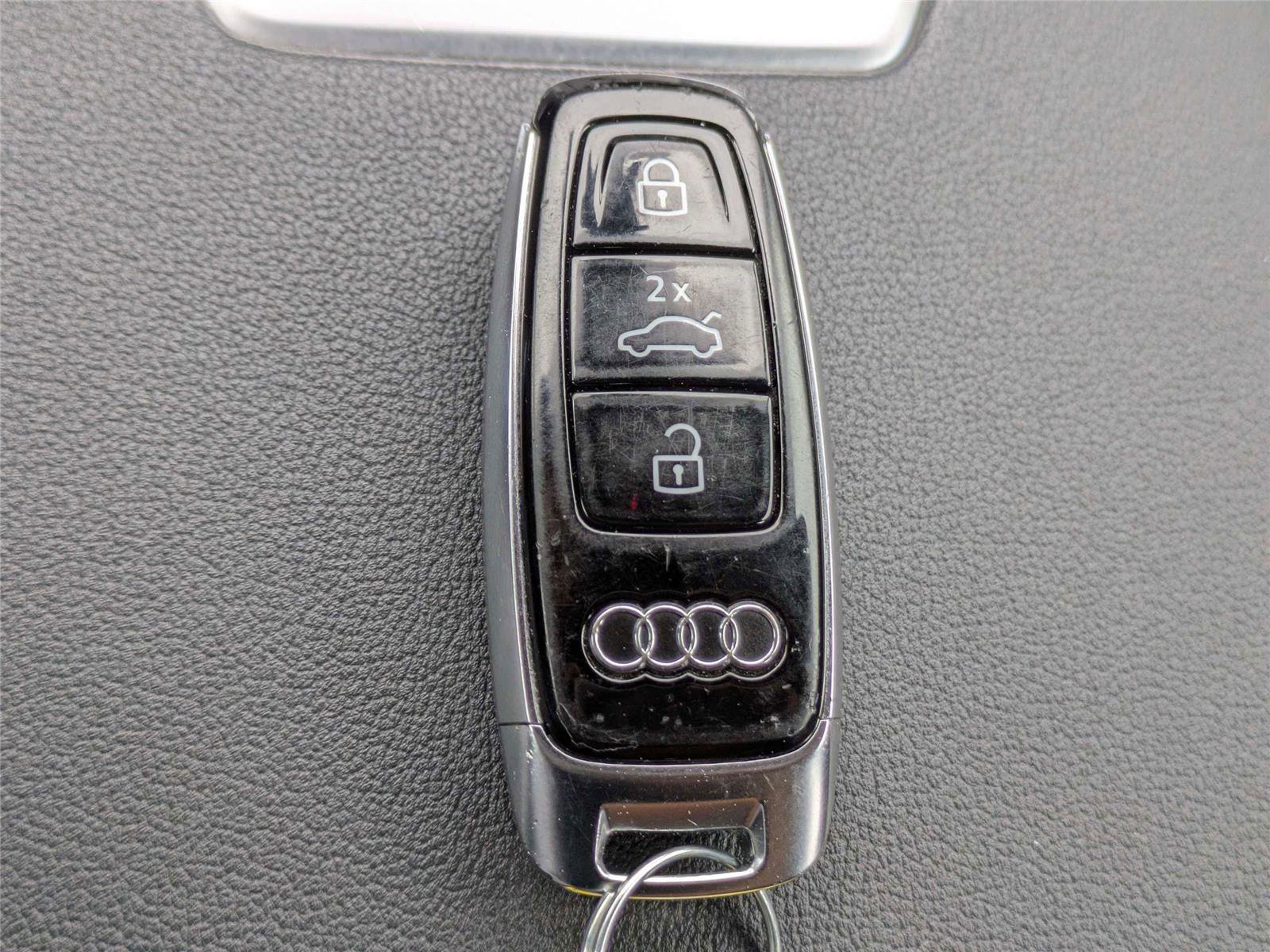 Used 2024 Audi A6 Premium Plus image 31