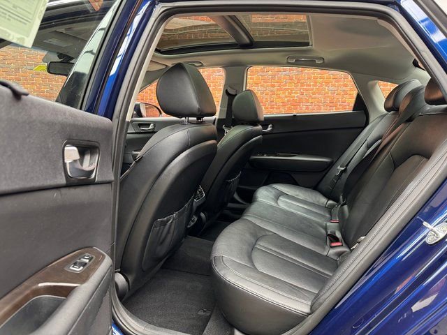 Used 2016 Kia Optima EX w/ Premium Package image 24