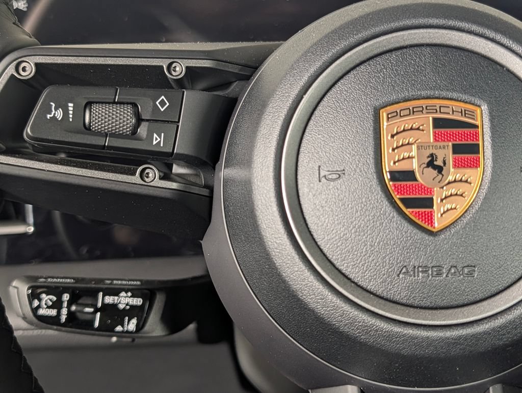 New 2026 Porsche Taycan 4S AWD/4WD image 39