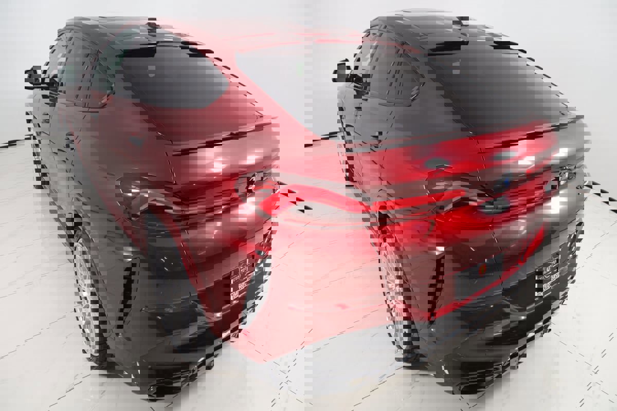 Used 2024 BMW X6 xDrive40i w/ Premium Package image 37