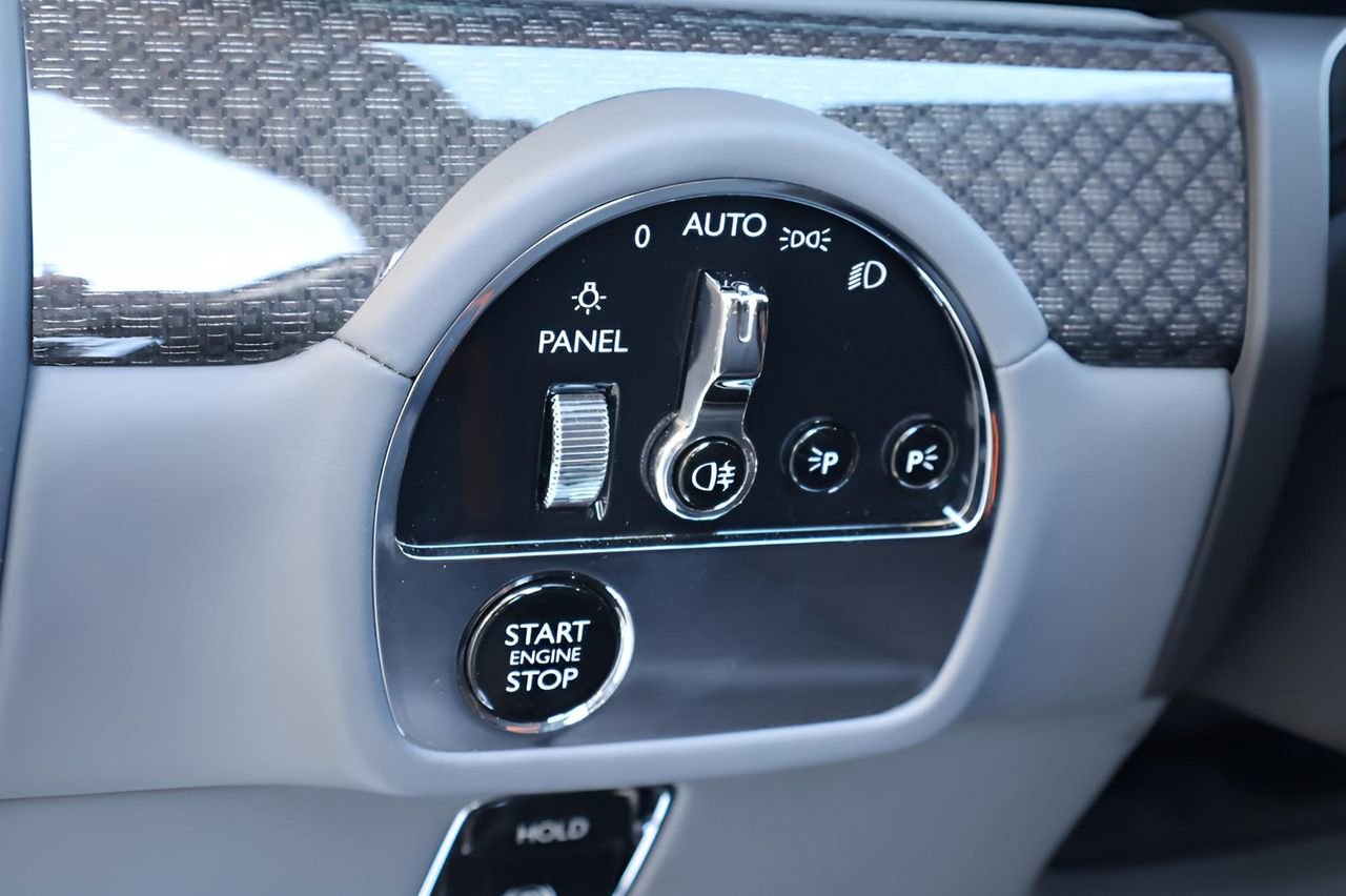 New 2025 Rolls-Royce Ghost Black Badge image 28