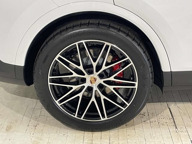 New 2026 Porsche Cayenne S AWD/4WD image 15