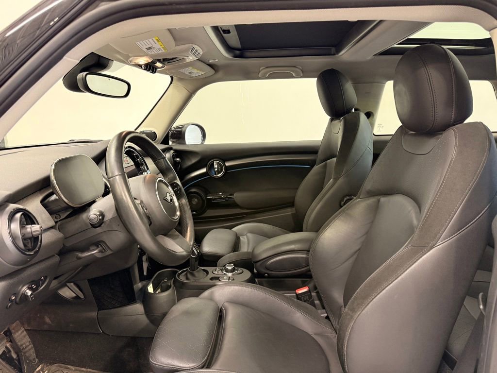 Used 2024 MINI Cooper SE w/ Signature Upholstery Package FWD image 10