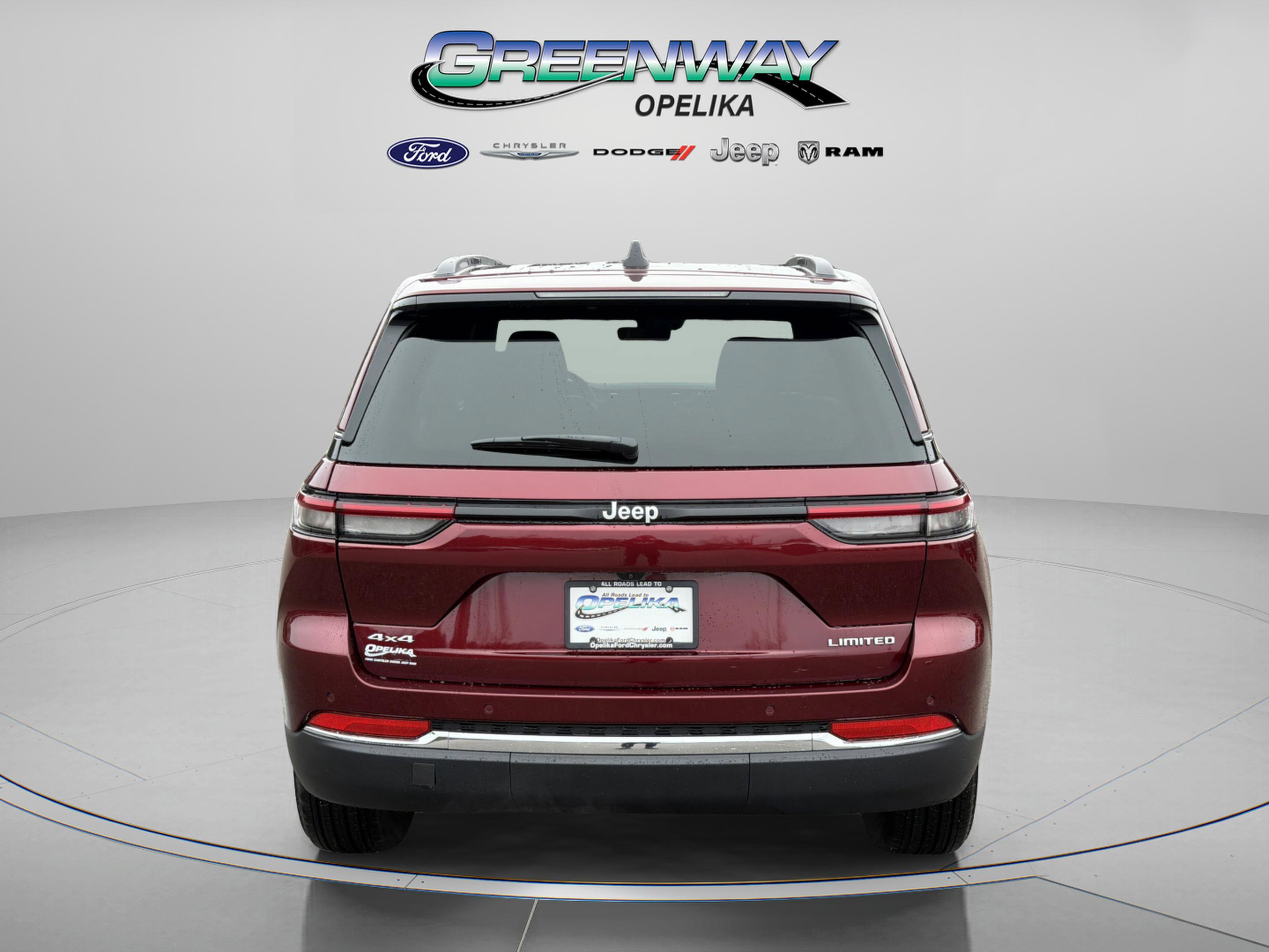 Used 2025 Jeep Grand Cherokee Limited w/ Trailer Tow Package image 16