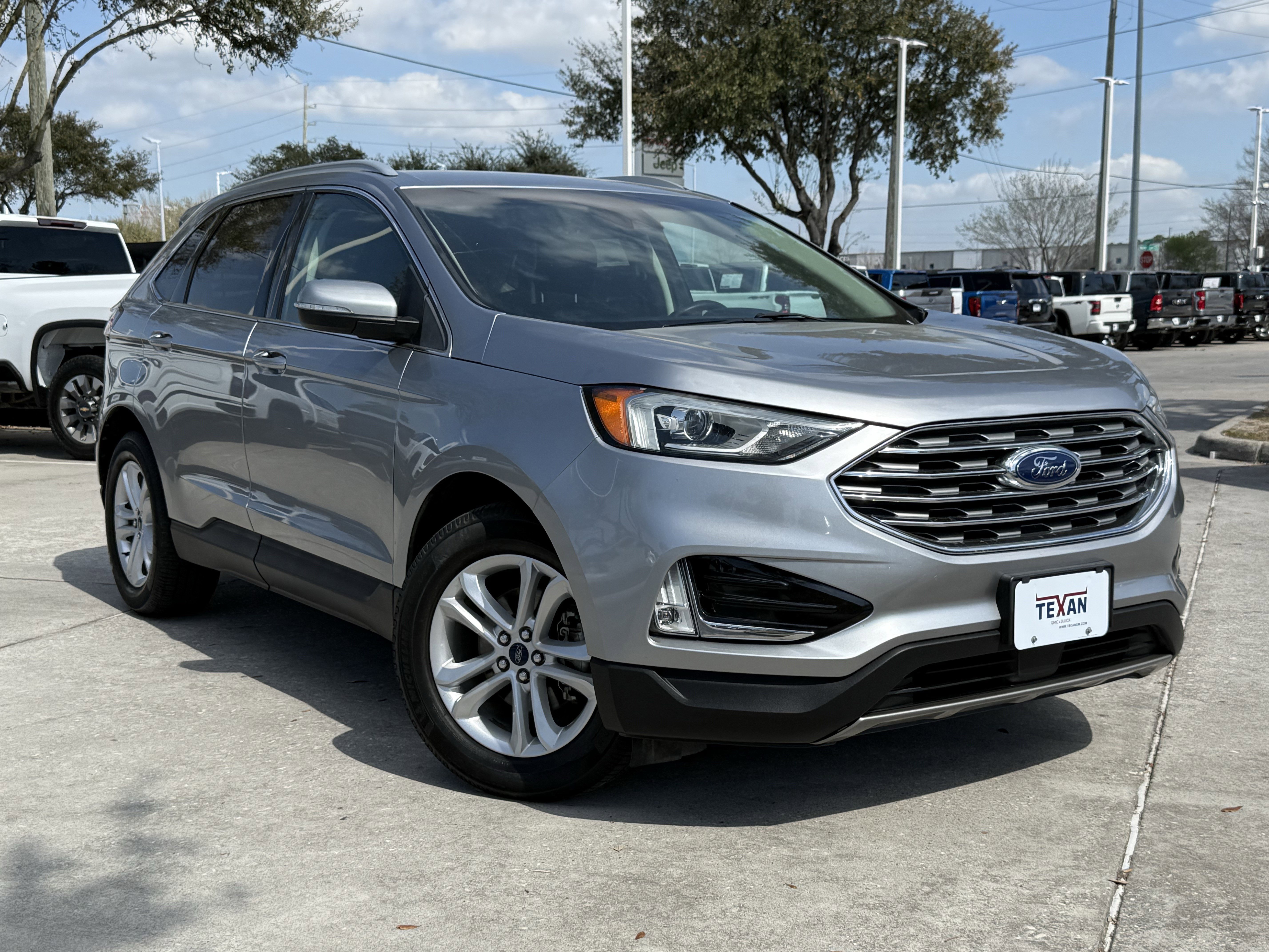Used 2020 Ford Edge SEL w/ Convenience Package image 2