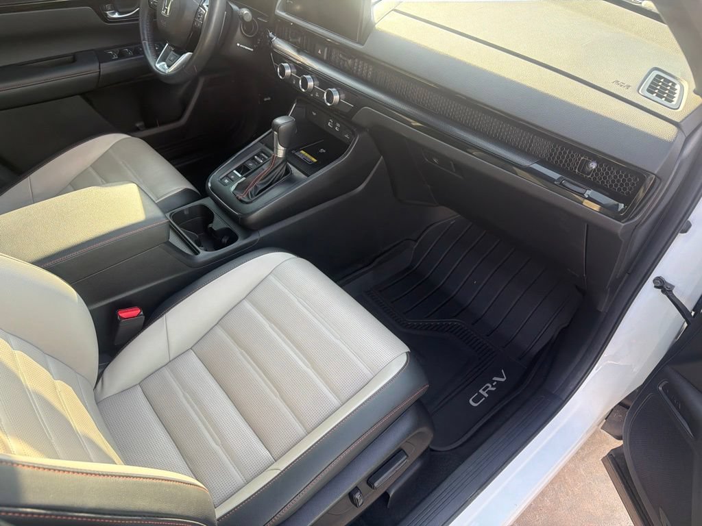 Used 2024 Honda CR-V Sport Touring image 30
