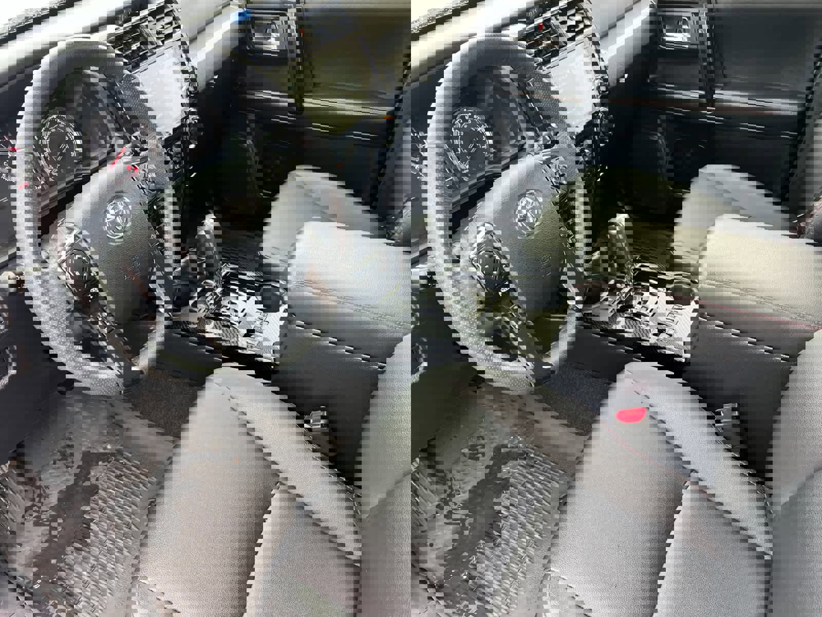 Used 2021 Toyota 4Runner Venture w/ Moonroof Package image 12