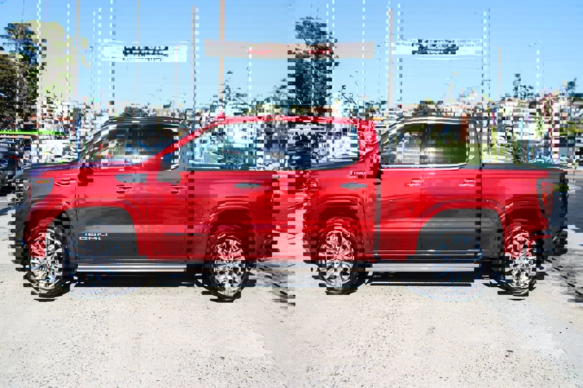 Used 2024 GMC Sierra 1500 Denali w/ Denali Reserve Package image 2