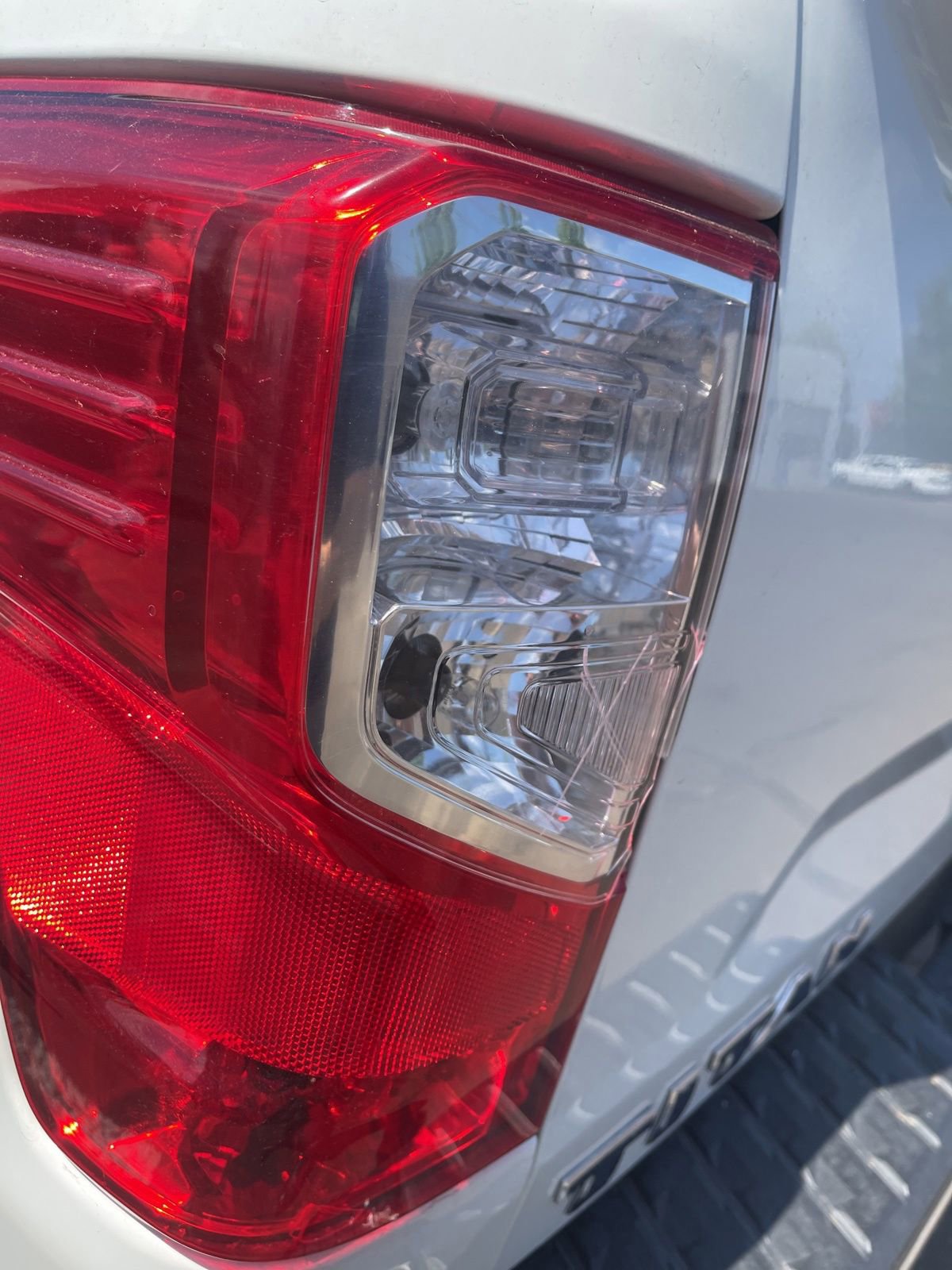 Used 2023 Nissan Titan SV AWD/4WD image 38
