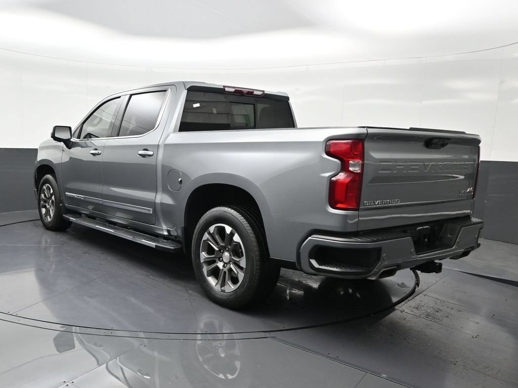 Used 2023 Chevrolet Silverado 1500 High Country RWD image 3