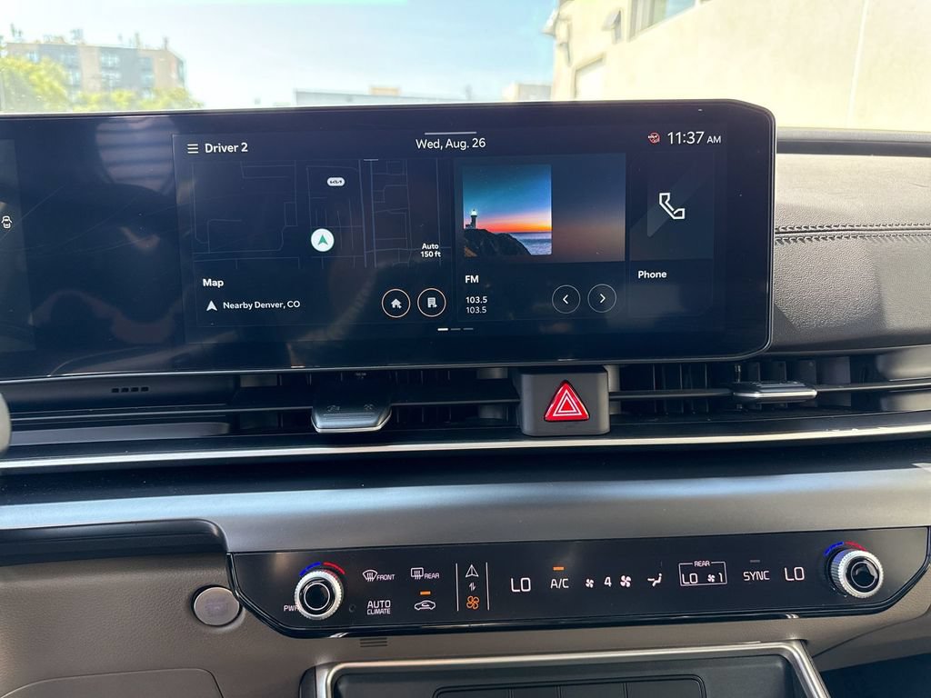 Certified 2025 Kia Carnival FWD image 22