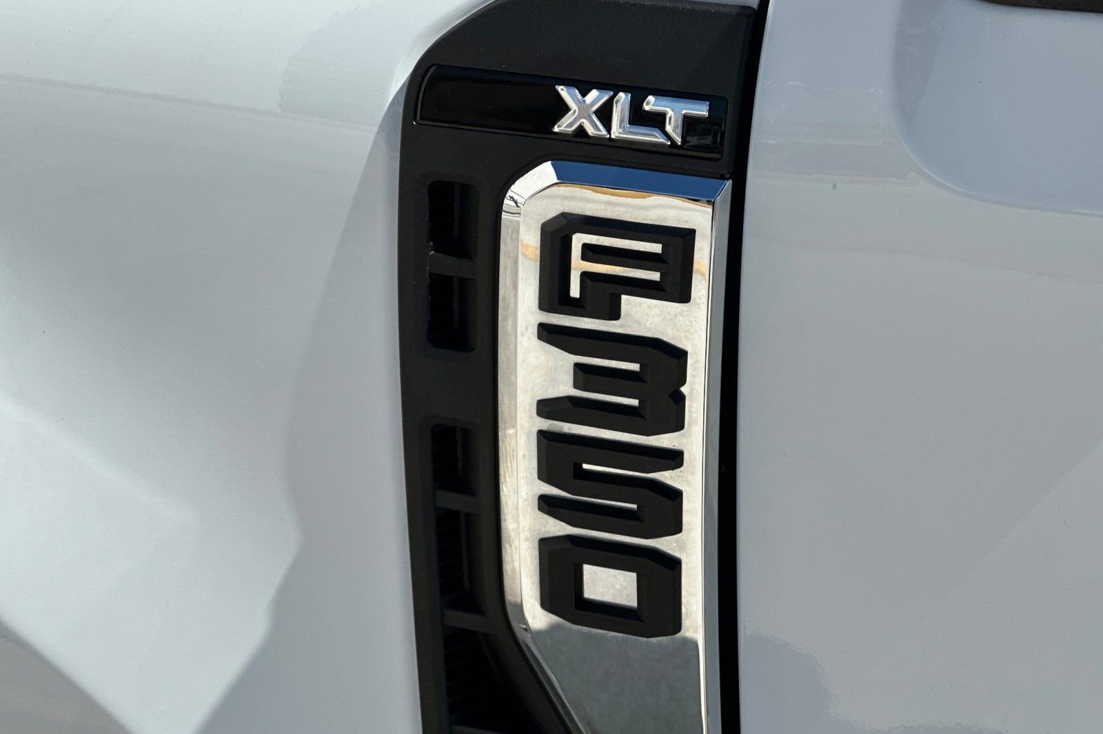 Certified 2024 Ford F350 XLT image 24