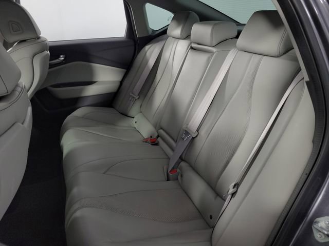 Used 2023 Acura TLX w/ Technology Package image 17