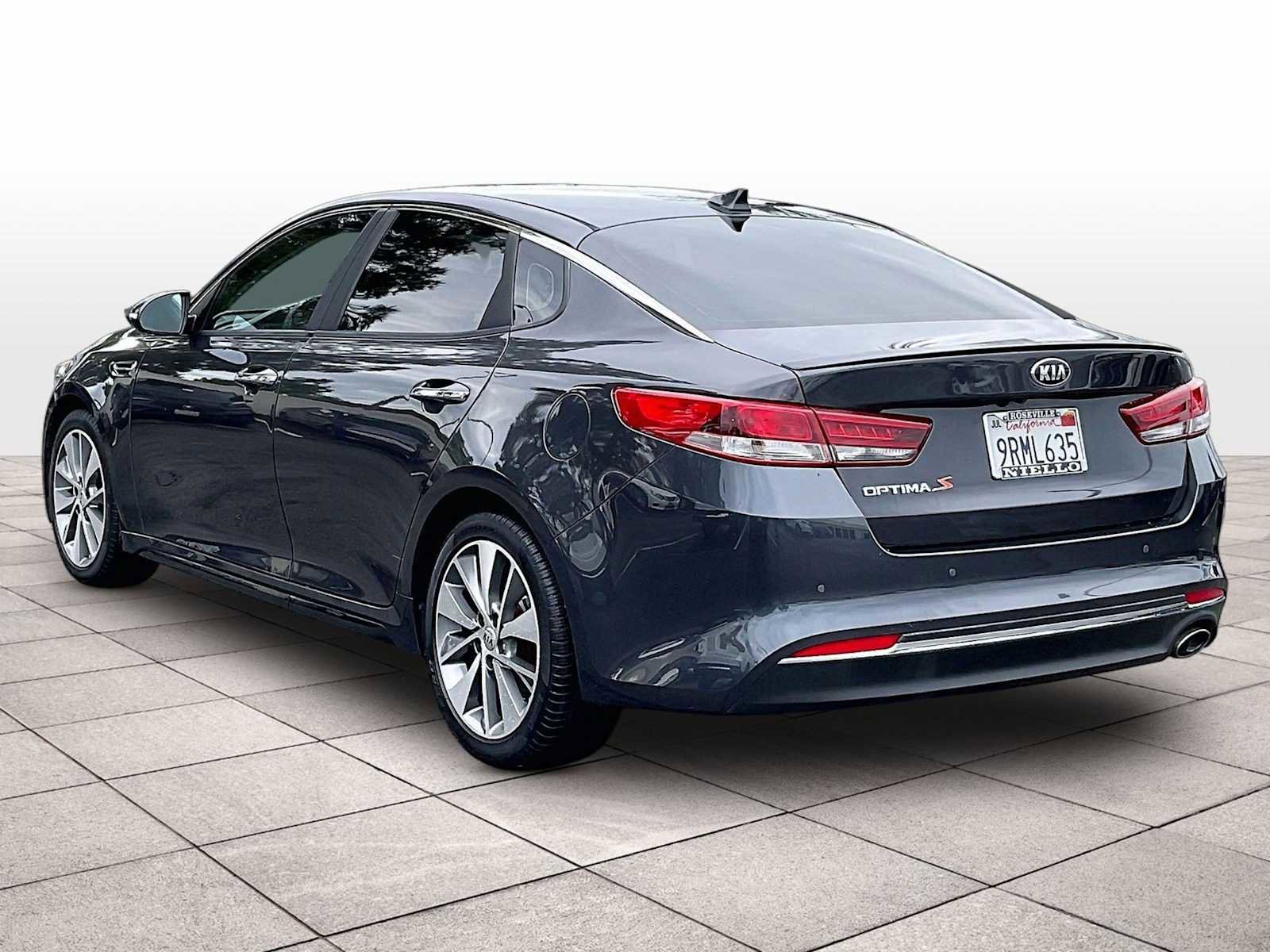 Used 2018 Kia Optima S w/ Option Group 020 FWD image 14