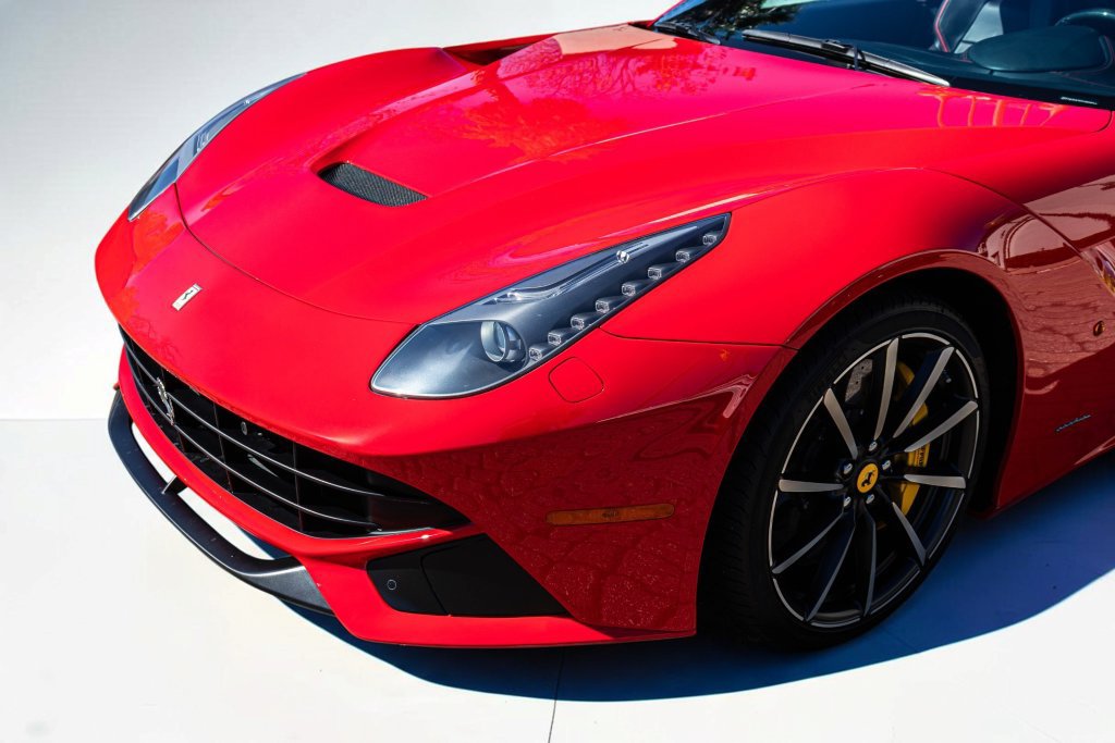 Used 2014 Ferrari F12 Berlinetta RWD image 30