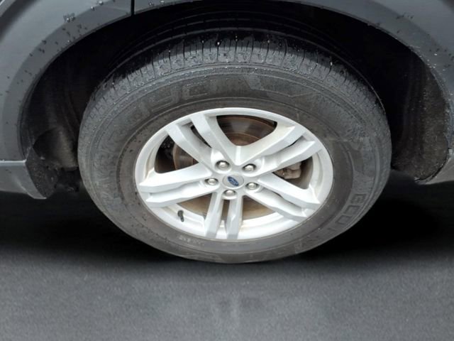 Used 2021 Ford Explorer XLT w/ Equipment Group 202A image 7