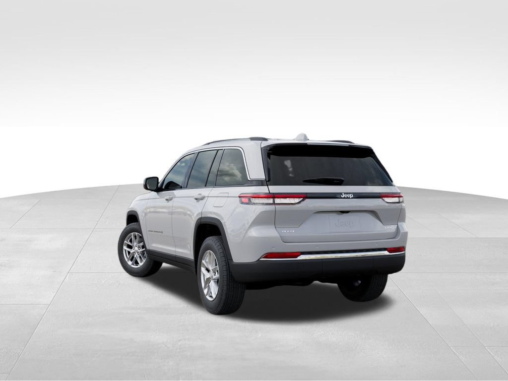 New 2026 Jeep Grand Cherokee Laredo AWD/4WD image 3
