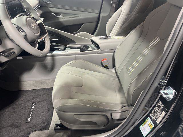 New 2026 Hyundai Elantra Sport image 7