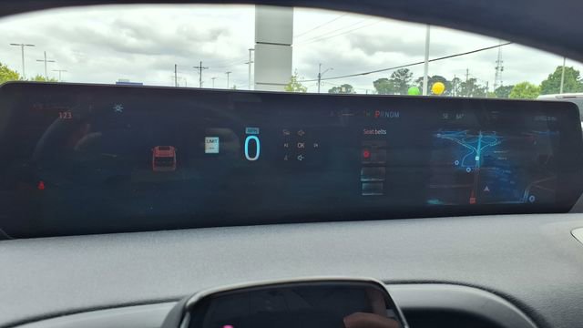 Used 2025 Ford Expedition Active image 36