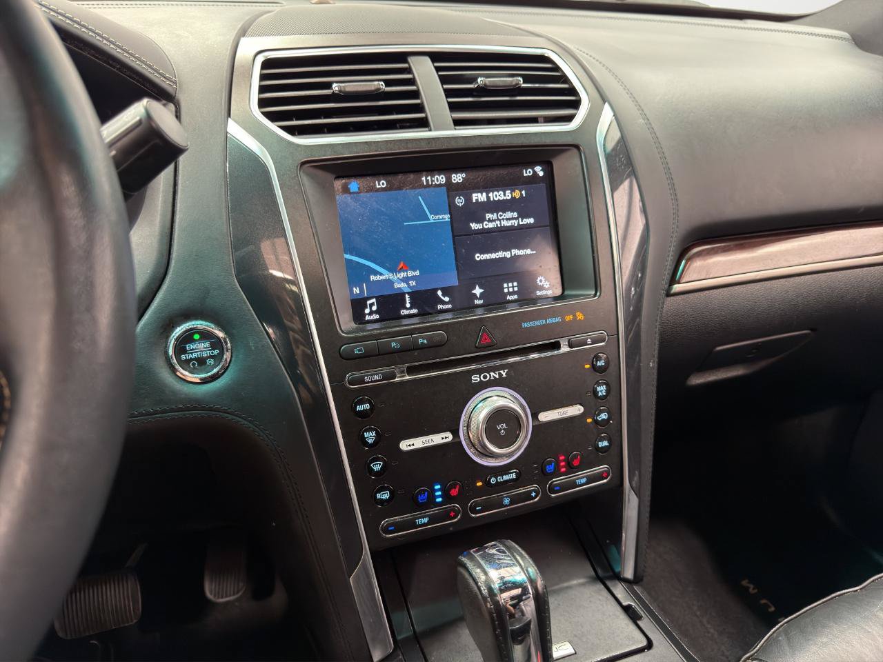 Used 2017 Ford Explorer Platinum AWD/4WD image 18