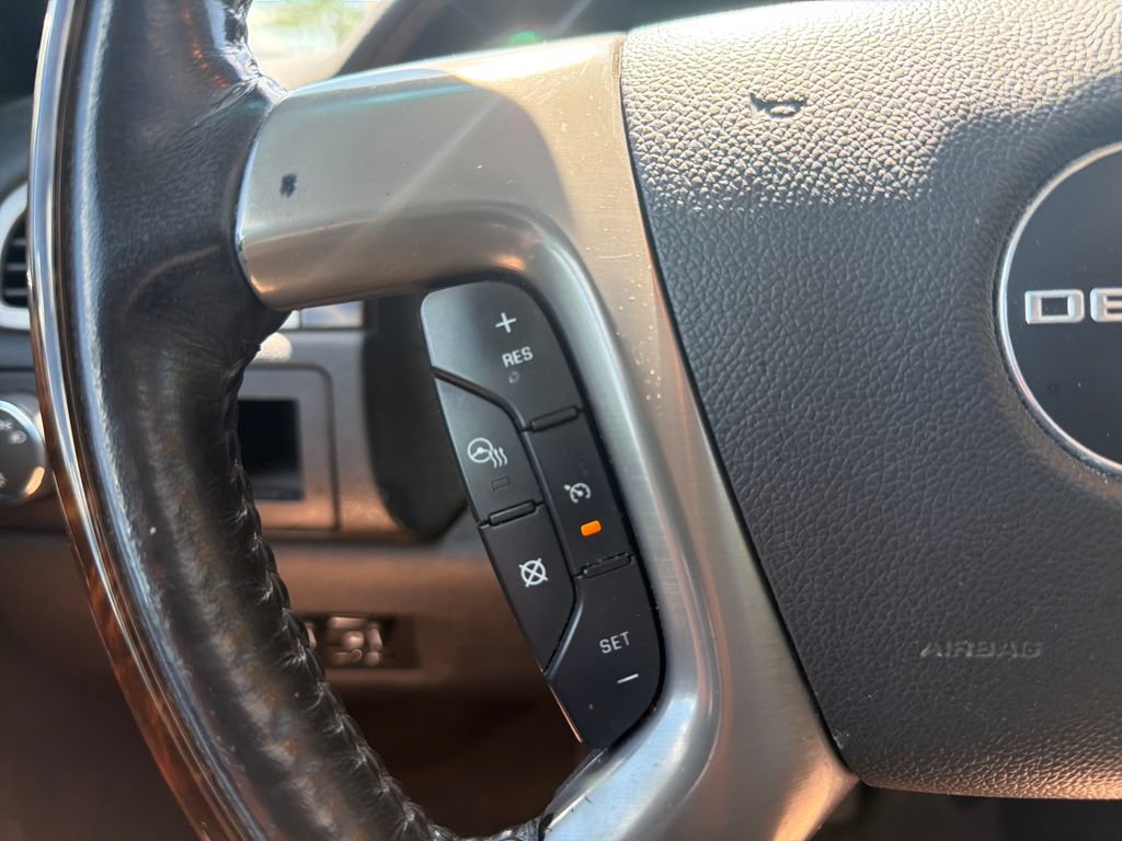 Used 2012 GMC Yukon XL Denali AWD/4WD image 22