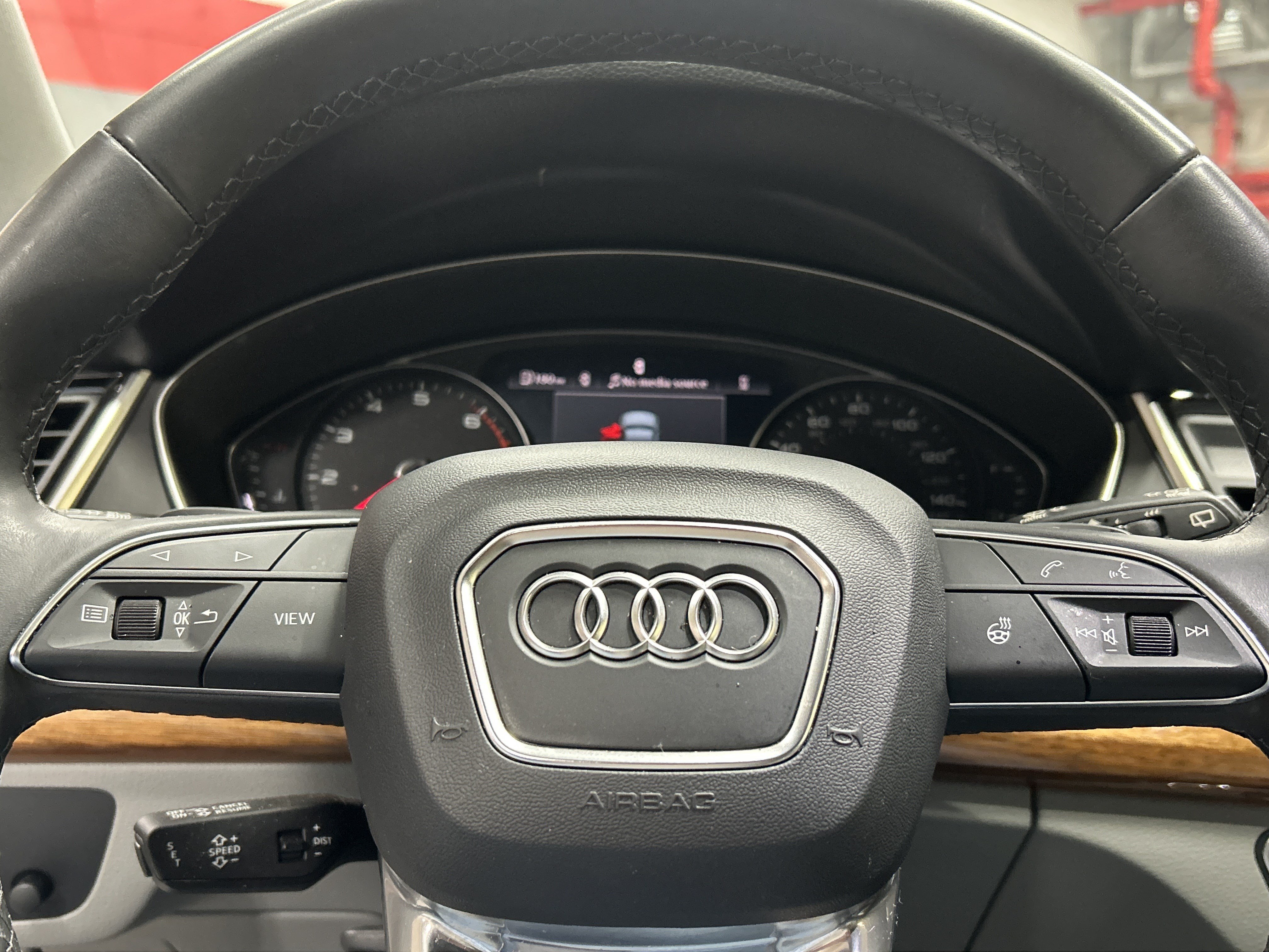 Used 2023 Audi Q5 2.0T Premium w/ Convenience Package AWD/4WD image 18