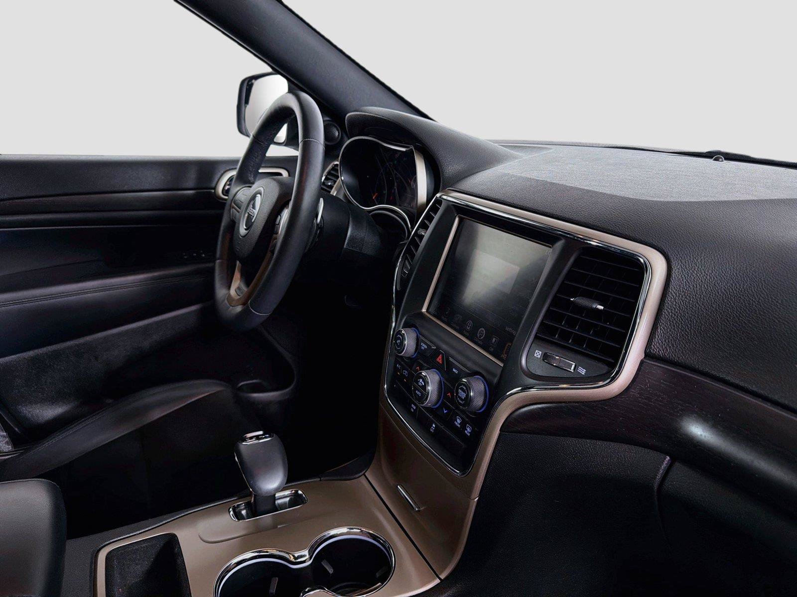 Used 2015 Jeep Grand Cherokee Altitude RWD image 27