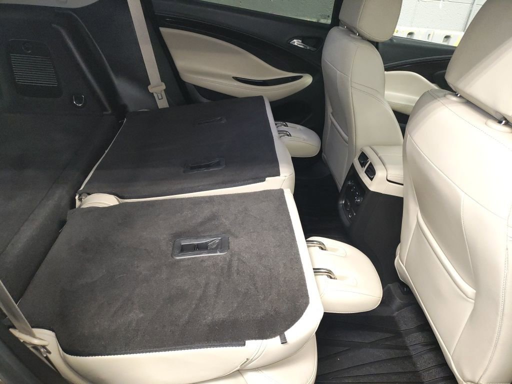 Used 2019 Buick Envision Essence image 13