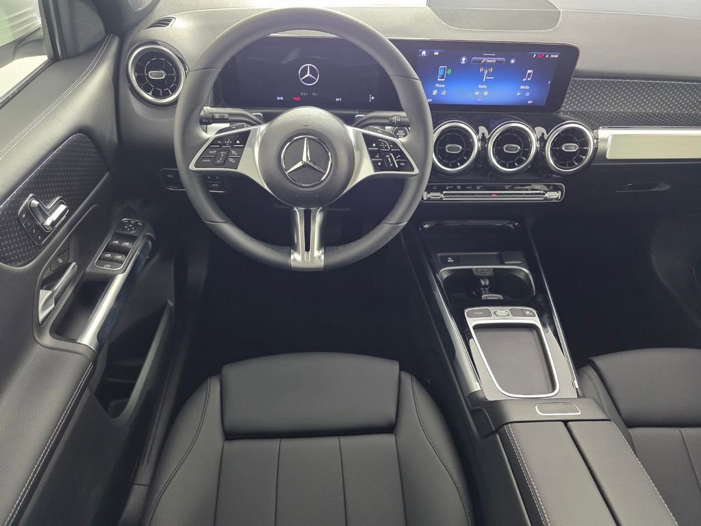 New 2026 Mercedes-Benz GLB 250 image 10
