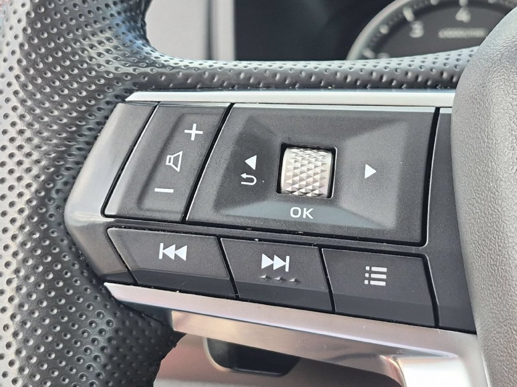 Used 2024 Mitsubishi Outlander SE FWD image 19