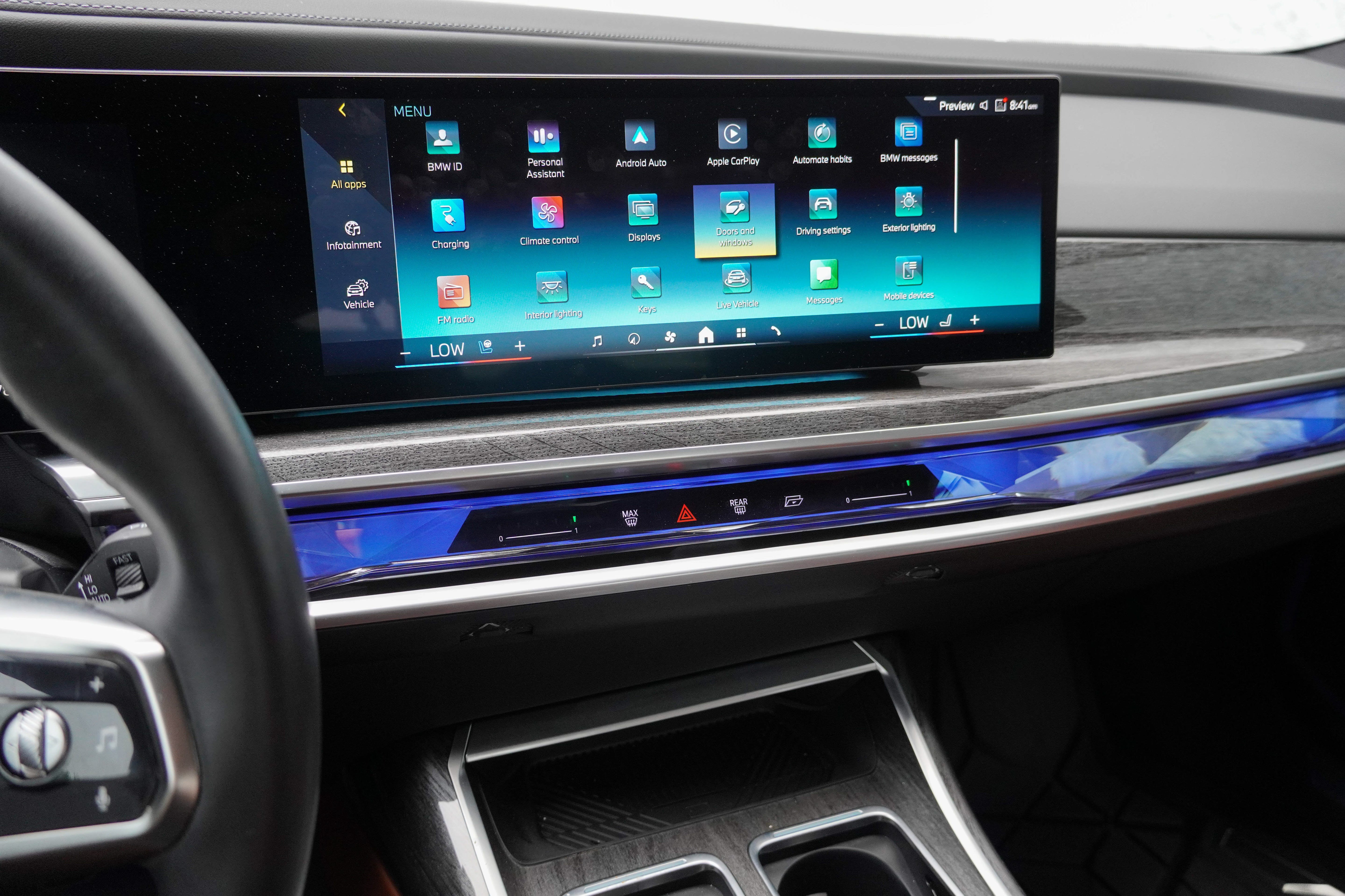 Used 2024 BMW i7 xDrive60 w/ Executive Package AWD/4WD image 25