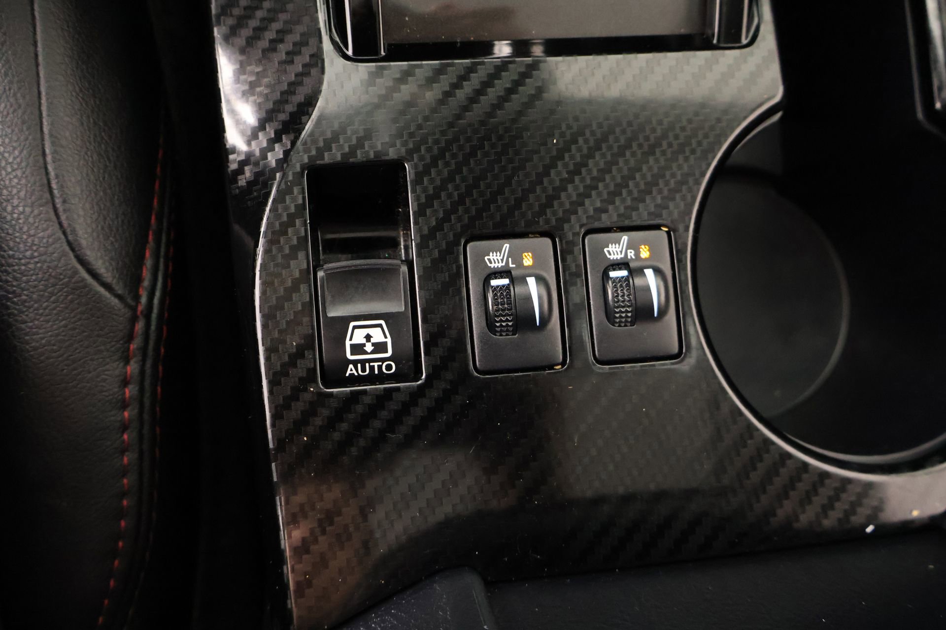 Used 2021 Toyota 4Runner Venture w/ Moonroof Package image 8