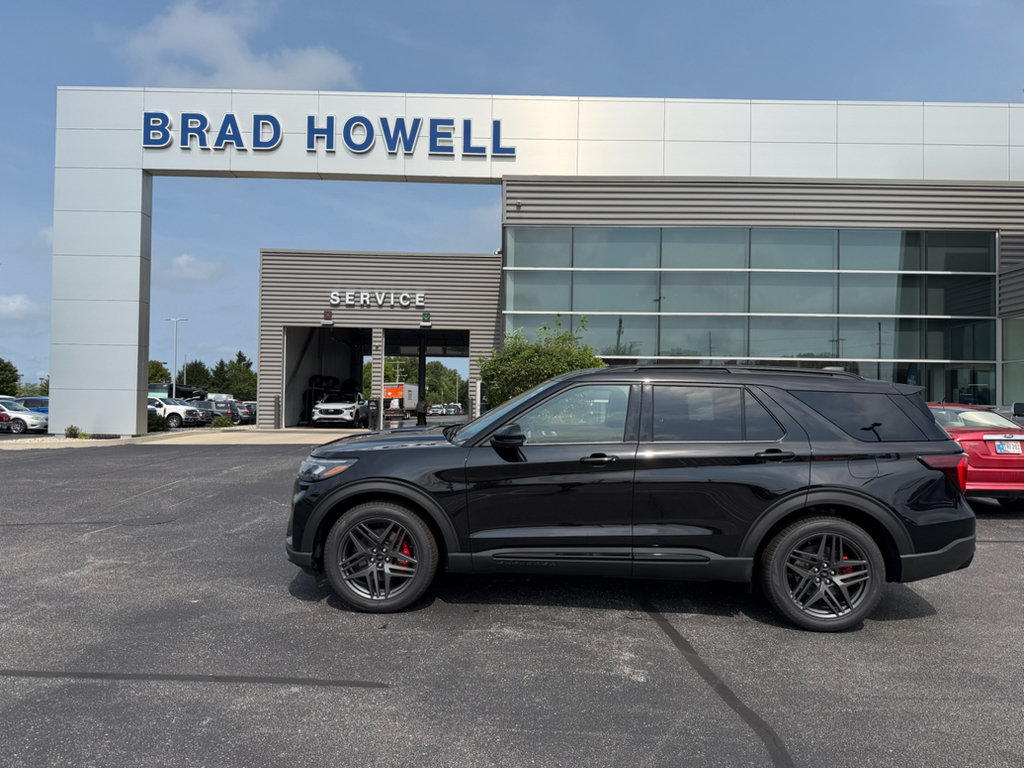 New 2026 Ford Explorer ST w/ Sun And Sound Package