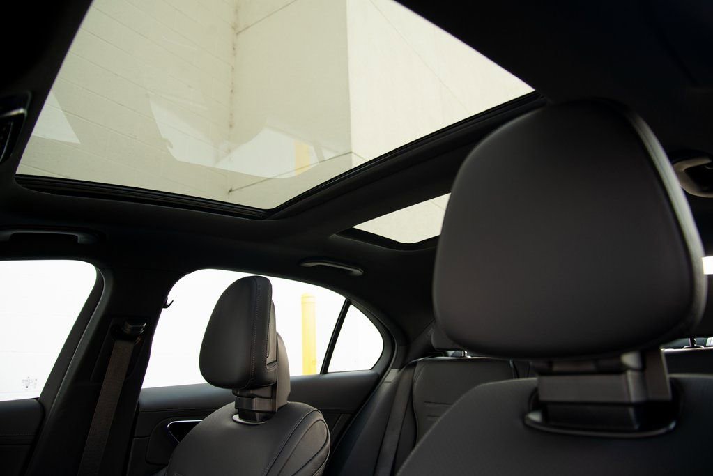 Used 2025 Mercedes-Benz C 300 4MATIC Sedan image 15