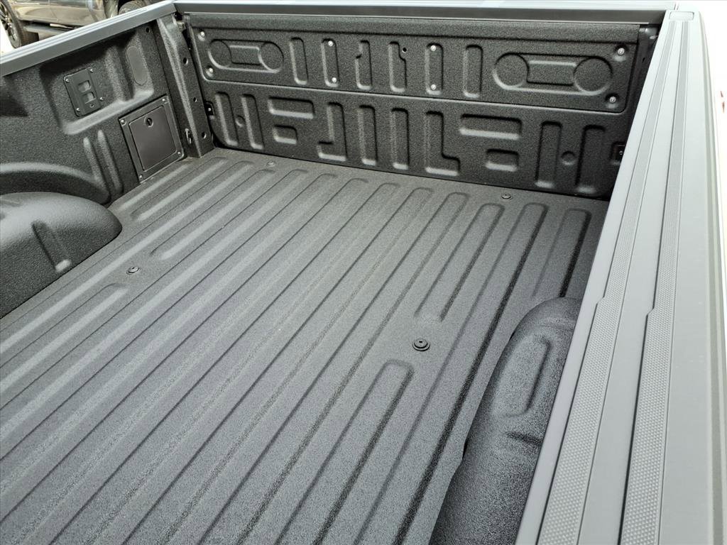 New 2025 Ford F150 Lariat w/ Equipment Group 502A High image 11