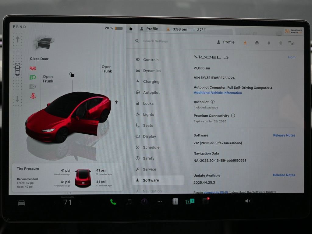 Used 2024 Tesla Model 3 Standard Range image 29