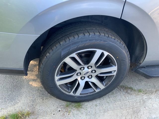 Used 2024 Ford Expedition Limited AWD/4WD image 8
