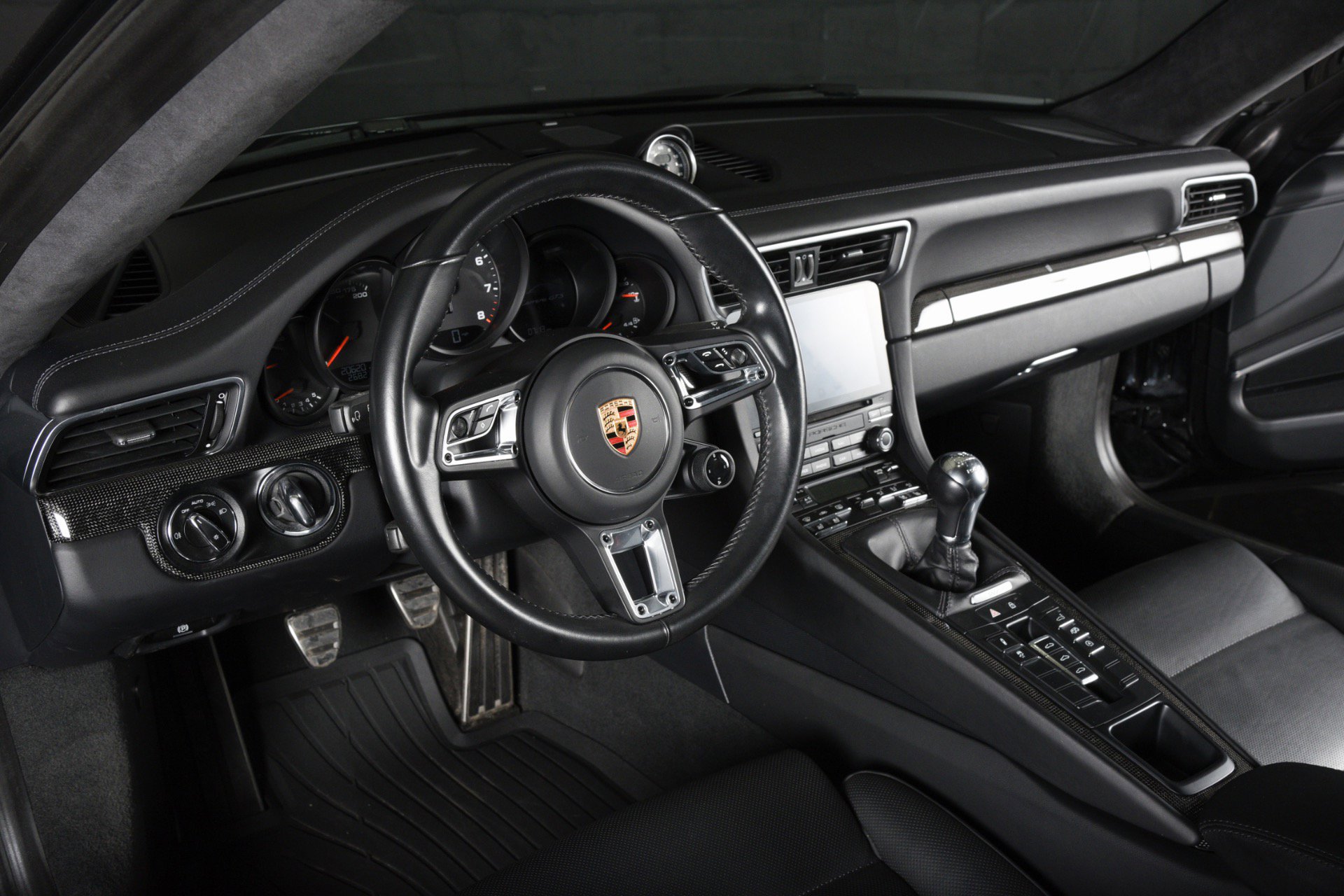 Used 2019 Porsche 911 Carrera GTS RWD image 4