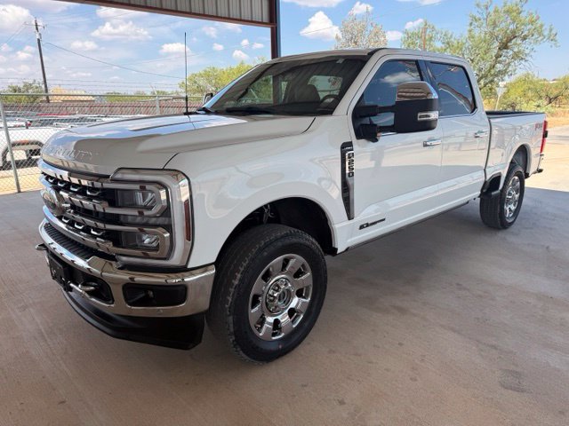 Used 2024 Ford F250 Lariat w/ Lariat Ultimate Package AWD/4WD image 3
