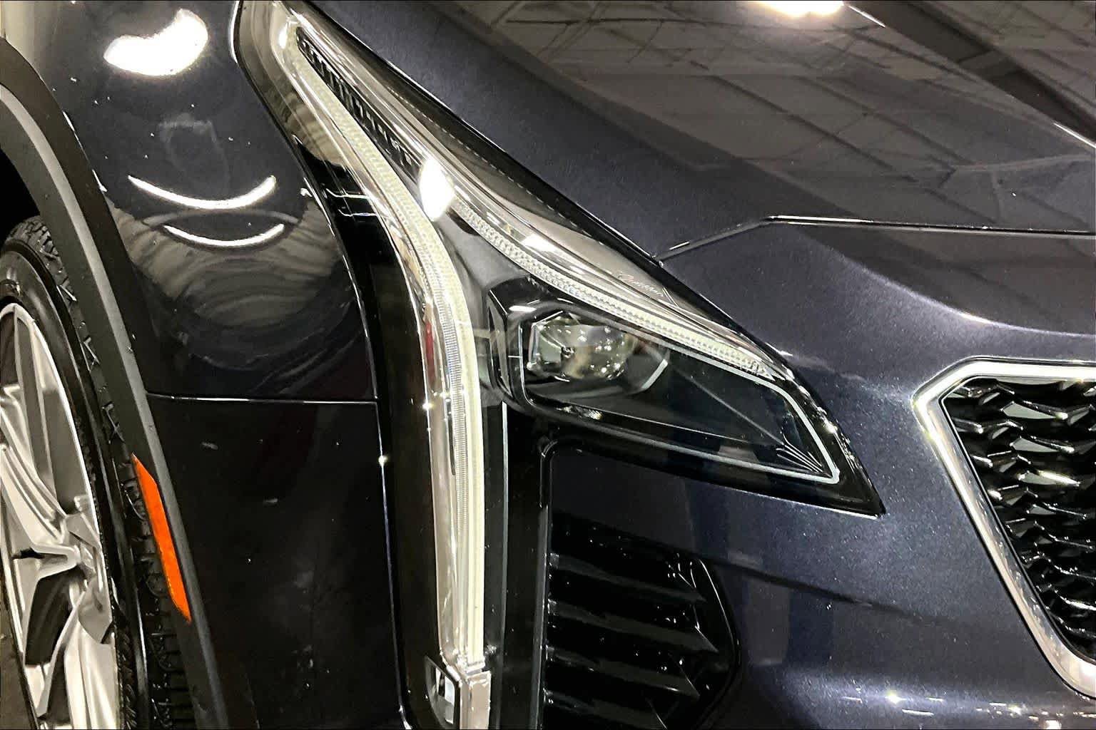 Used 2022 Cadillac XT4 Sport w/ Enhanced Visibility Package FWD image 28