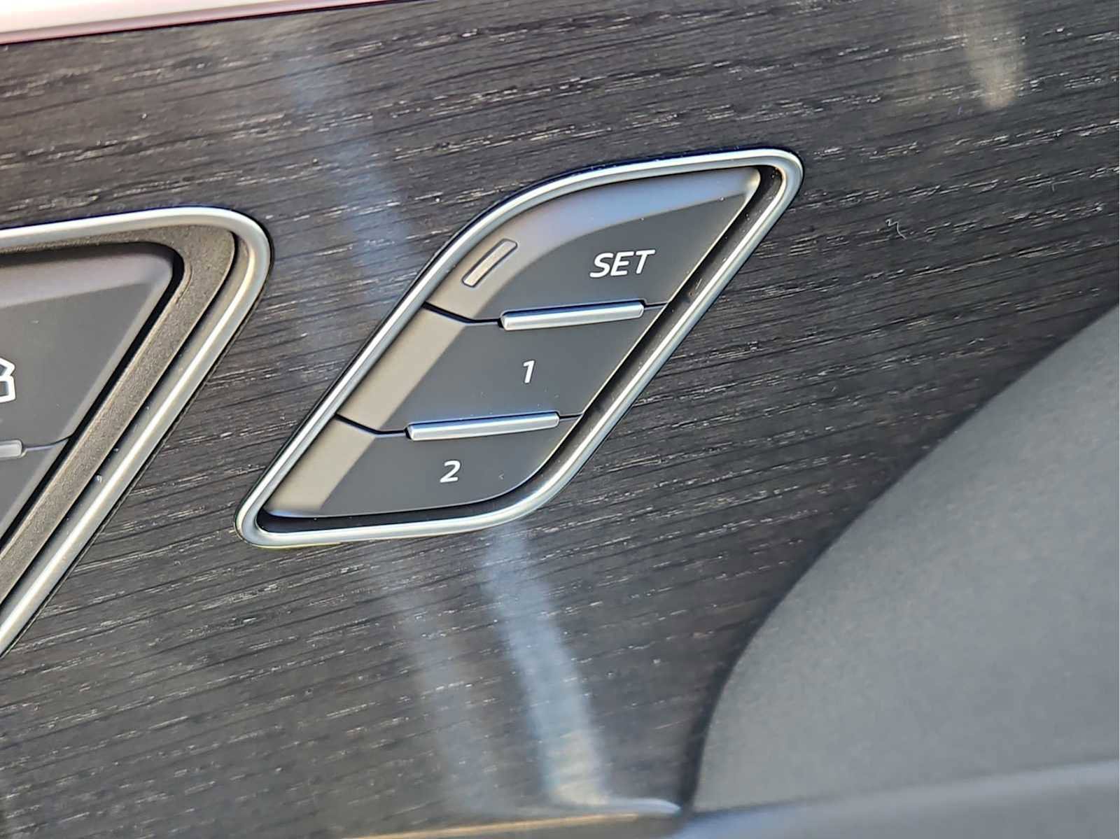 Certified 2025 Audi Q7 2.0T Premium Plus w/ Premium Plus Package image 13