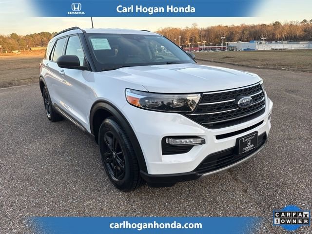 Used 2023 Ford Explorer XLT w/ Equipment Group 202A image 2