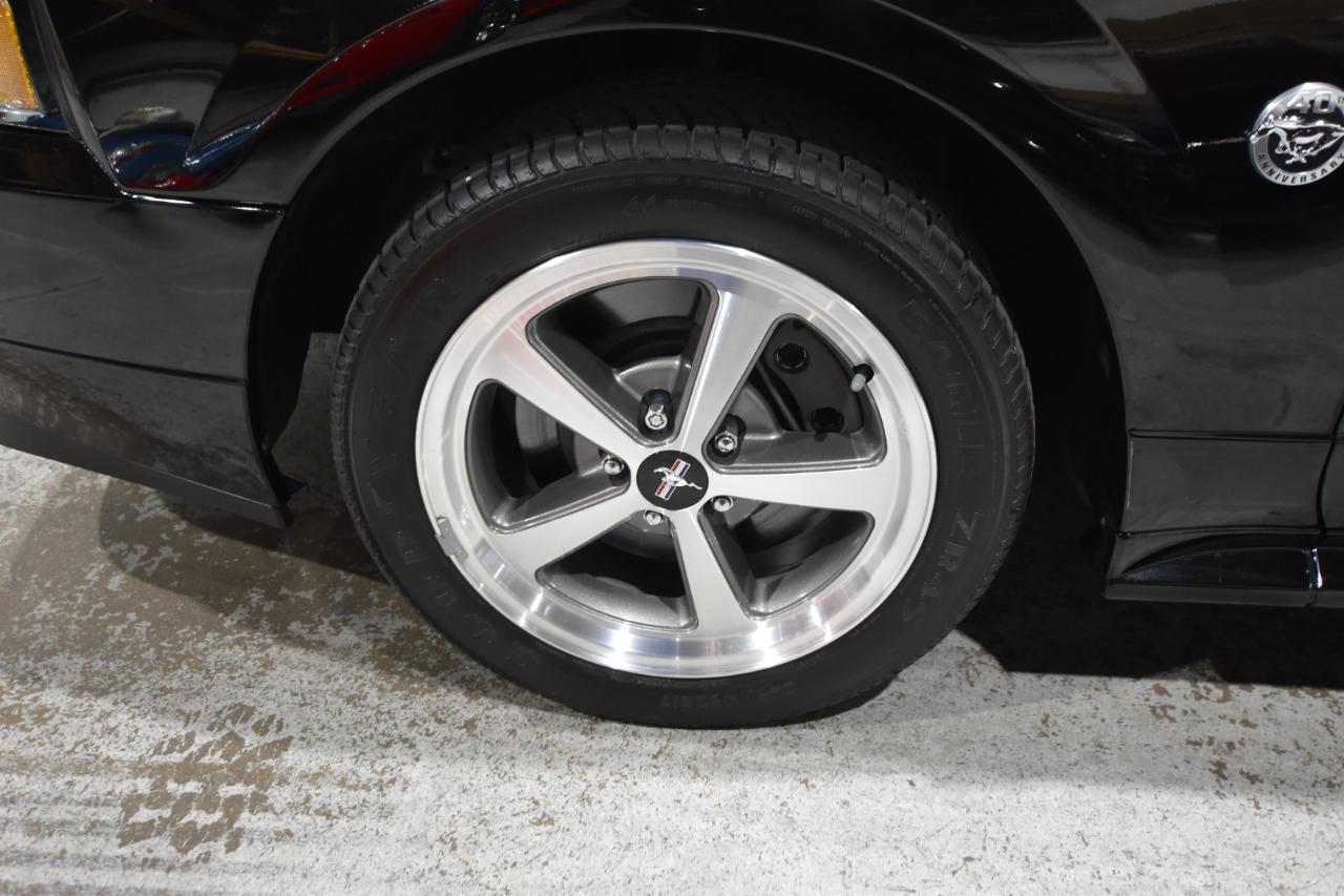 Used 2004 Ford Mustang Mach 1 RWD image 46