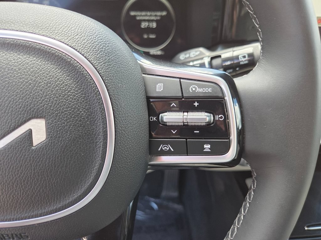 Used 2023 Kia Sorento SX AWD/4WD image 36