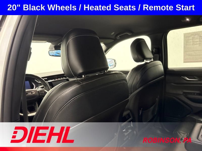 Used 2023 Jeep Grand Cherokee Altitude AWD/4WD image 18