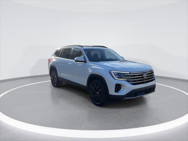 New 2026 Volkswagen Atlas SE image 2