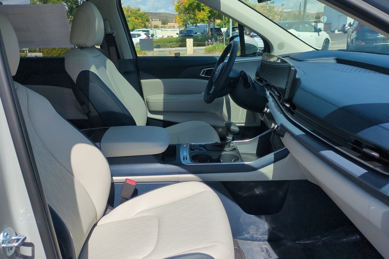 New 2026 Kia Carnival SX image 25