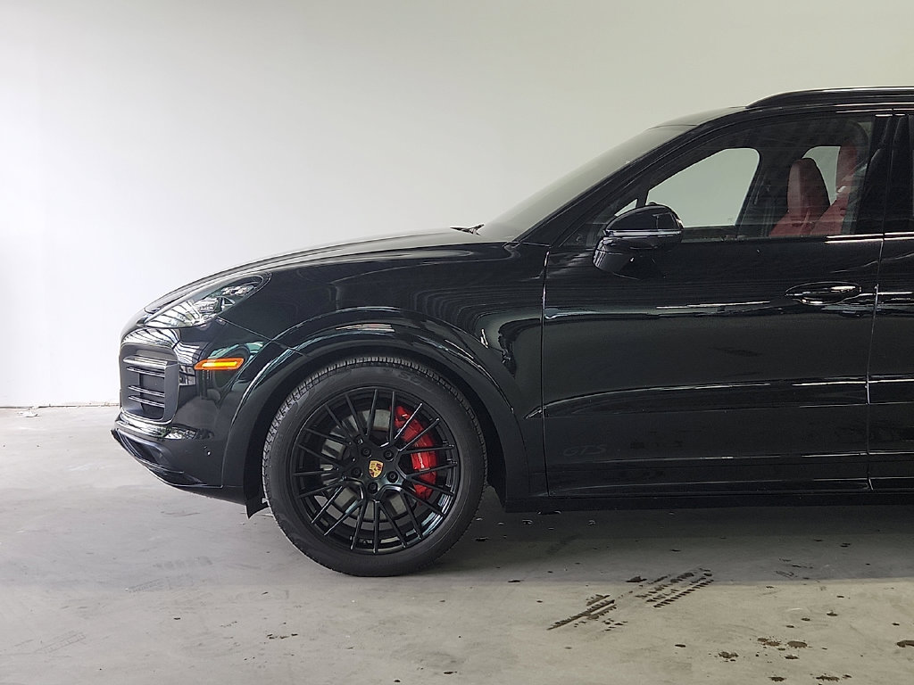 Certified 2023 Porsche Cayenne GTS AWD/4WD image 6