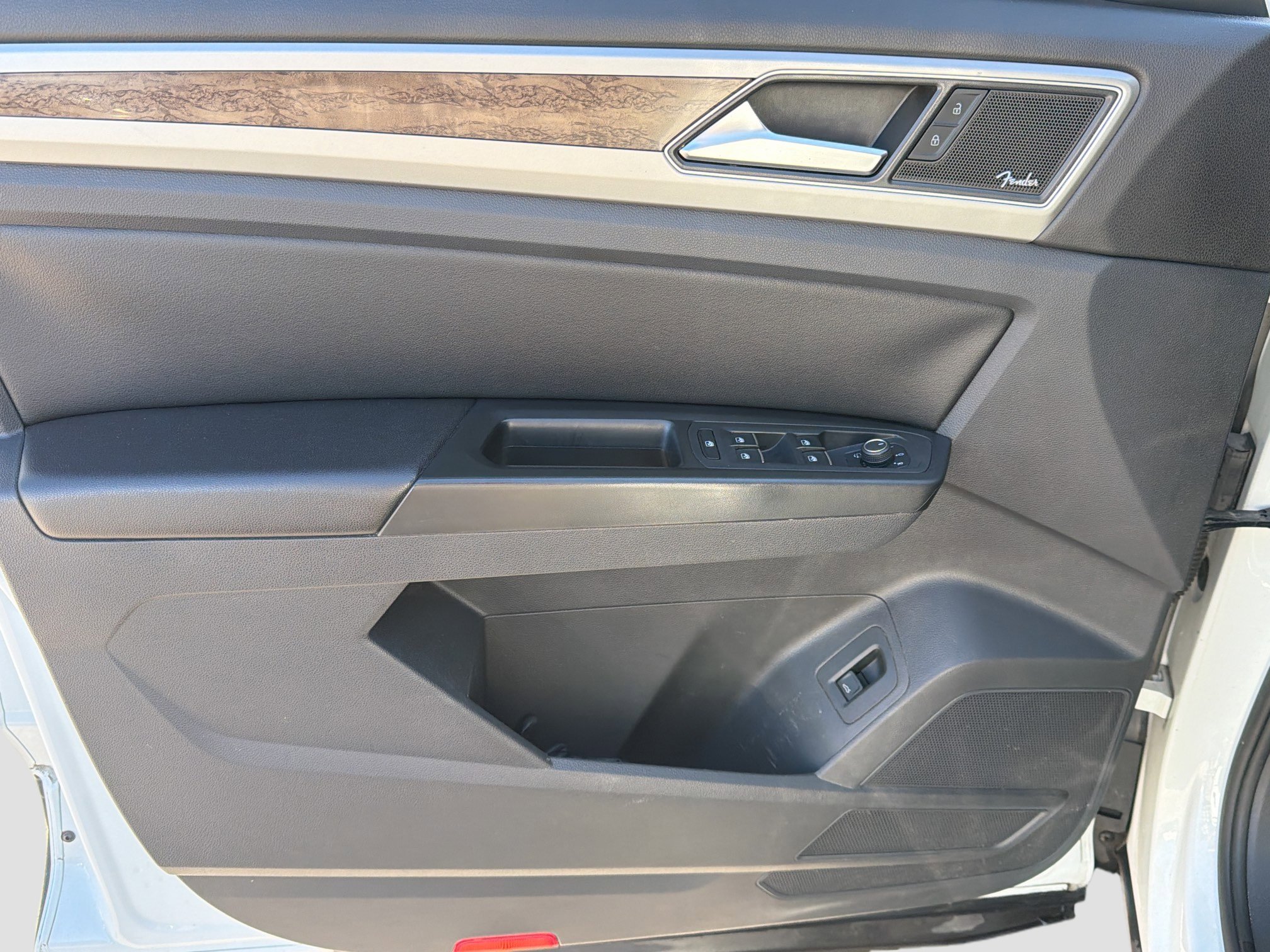 Used 2018 Volkswagen Atlas SEL Premium image 21